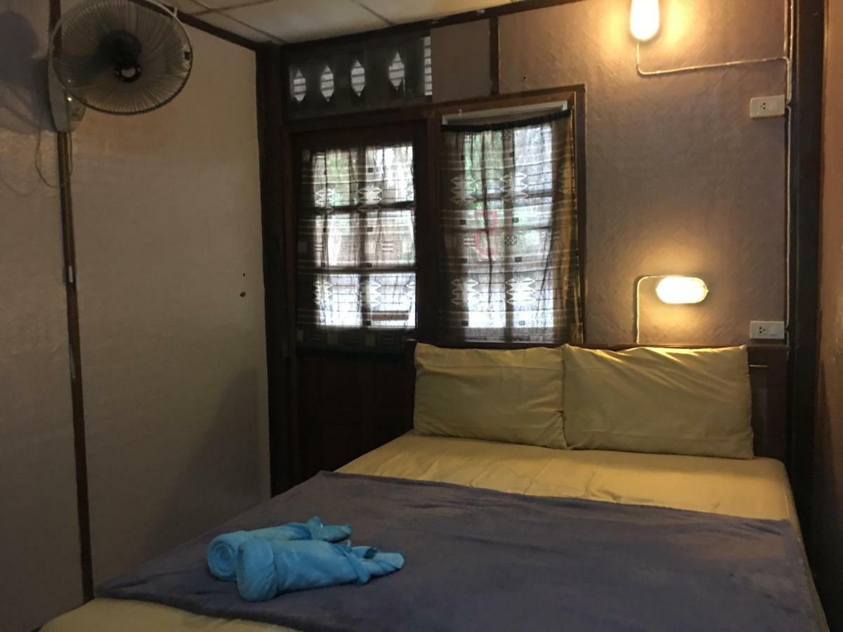 Chill Lom House (Adults Only) Hostel Пай Екстериор снимка