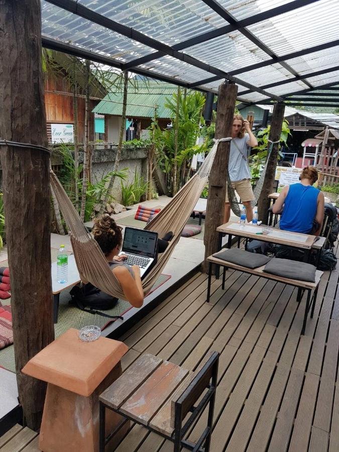 Chill Lom House (Adults Only) Hostel Пай Екстериор снимка